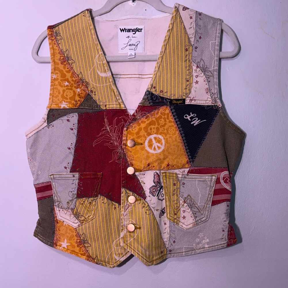 Wrangler + Lainey Patchwork Button-Front Vest in … - image 4